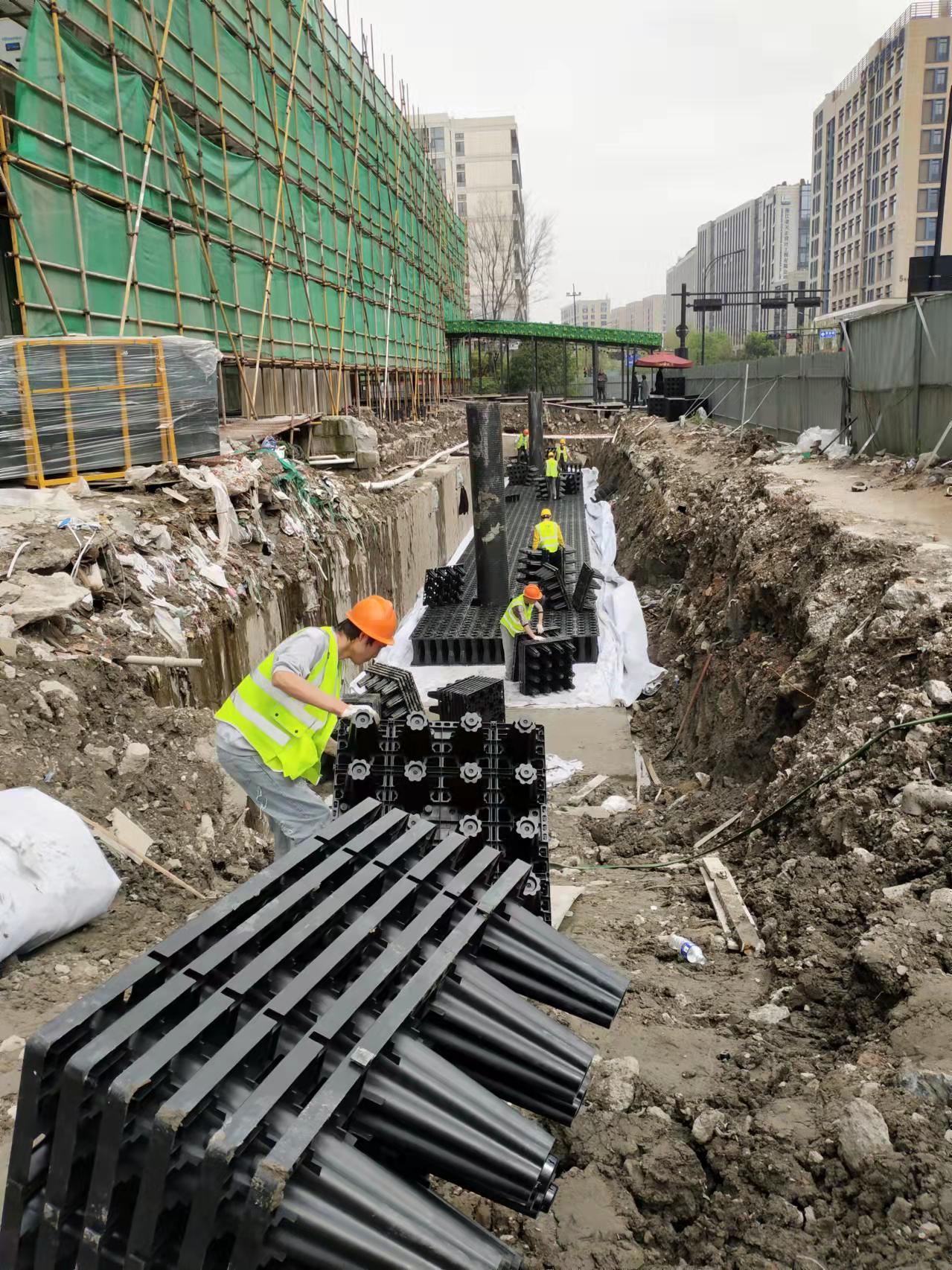 杭政儲(chǔ)出（2016）25號(hào)地塊商業(yè)、商務(wù)兼容城市軌道交通（世貿(mào)&泰禾中央廣場(chǎng)）